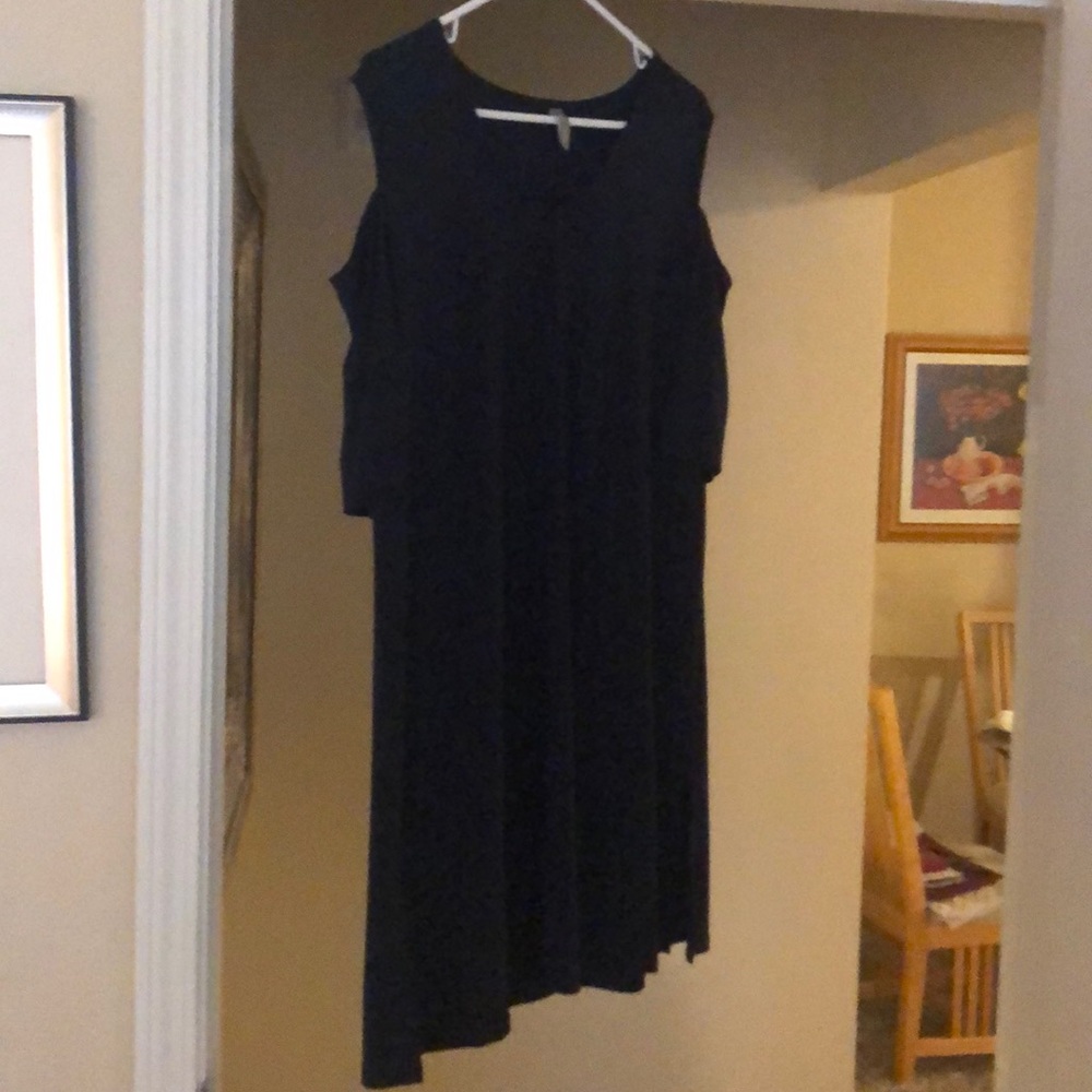 Navy cold shoulder cocktail dress